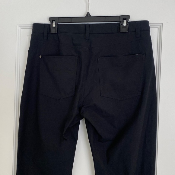 NWOT Vuori Black Meta Pant Classic Fit Size 34x32 - Picture 8 of 12